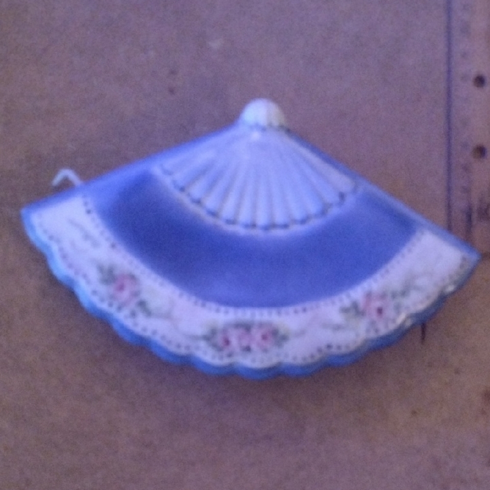 Patterson Antique Blue and White Fan-Shaped Ceramic Trinket Box